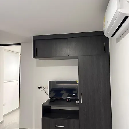Hermoso Apartamento Con Aire Acondicionado Cerca Al Hospital De Neiva Neiva  Exterior photo