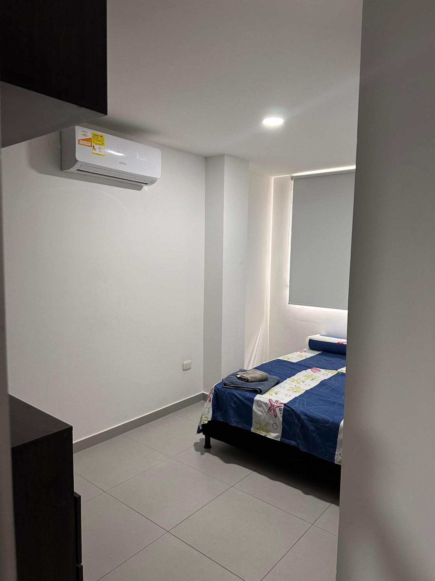 Hermoso Con Aire Acondicionado Cerca Al Hospital De Neiva Apartment