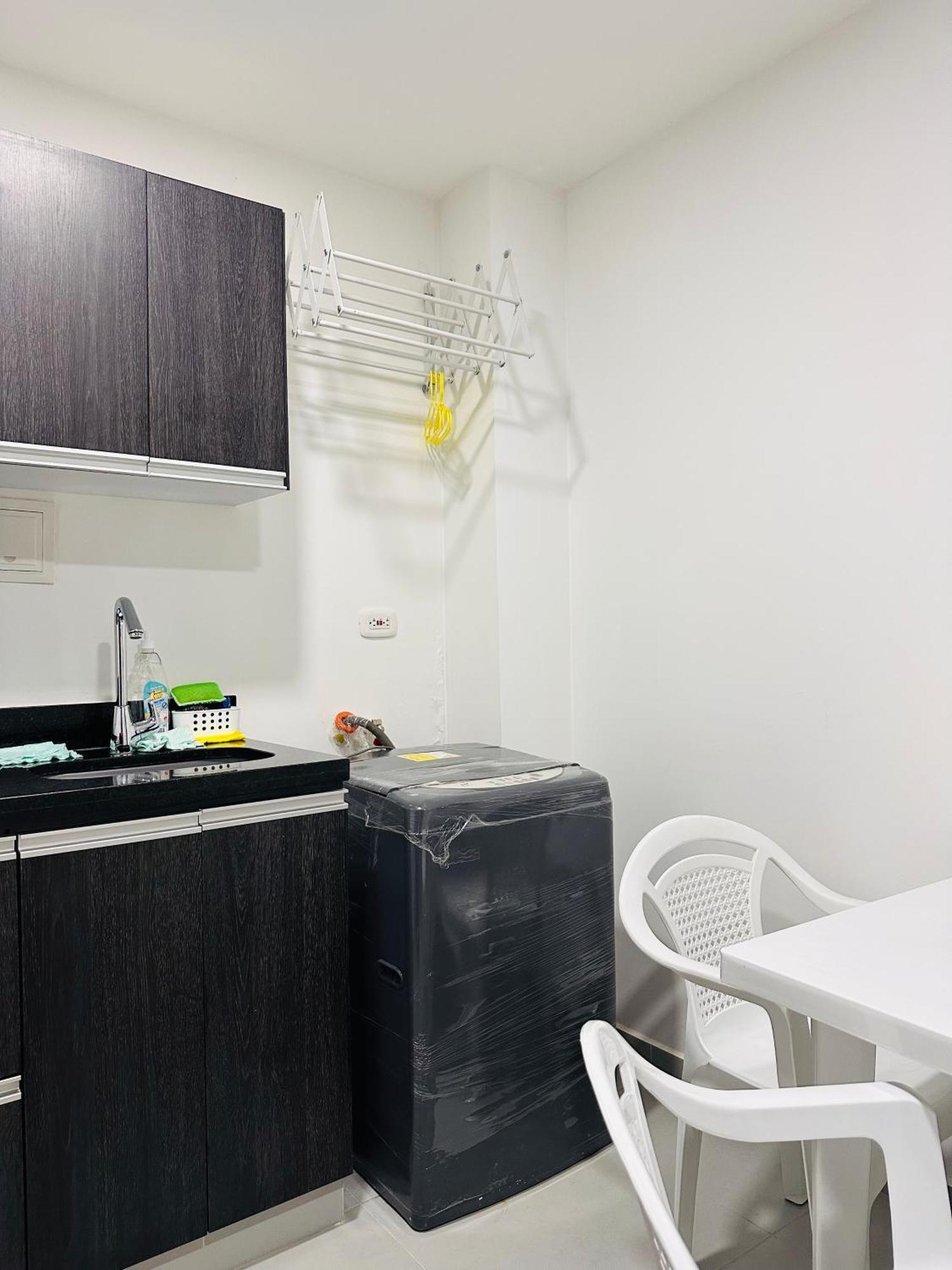 Hermoso Con Aire Acondicionado Cerca Al Hospital De Neiva