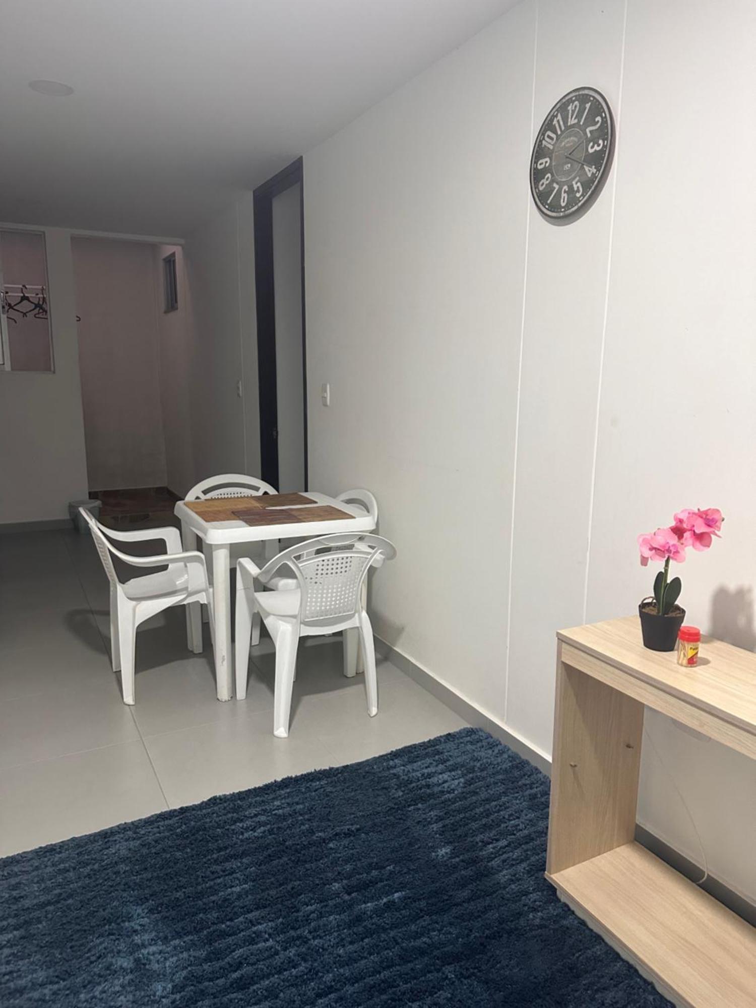 Apartment Hermoso Con Aire Acondicionado Cerca Al Hospital De Neiva *